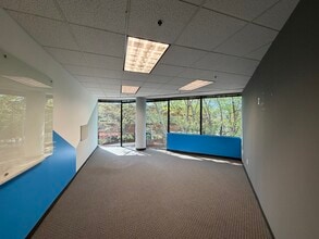 1080 Holcomb Bridge Rd, Roswell, GA for lease Interior Photo- Image 2 of 5