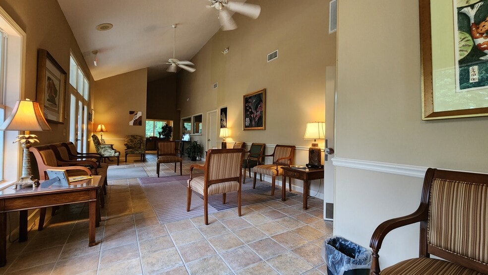 900 Garden Gate Cir, Pensacola, FL à vendre - Hall d’entrée - Image 2 de 4