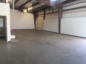 8085 Oneida St, Commerce City, CO for lease Building Photo- Image 2 of 4