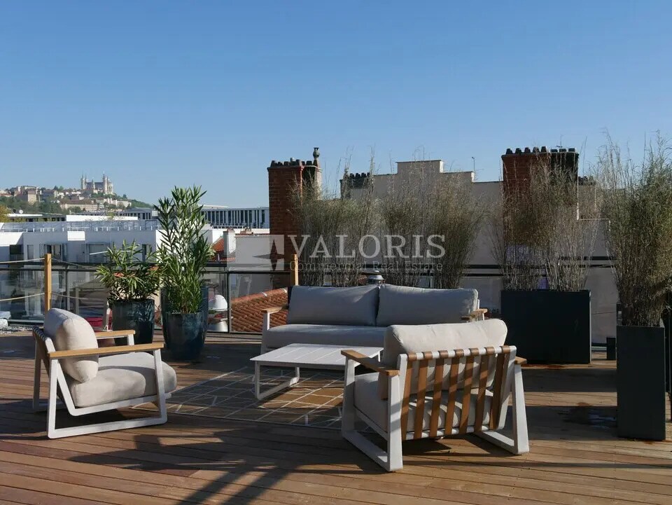 Bureau dans Lyon à vendre Photo du bâtiment- Image 1 de 6