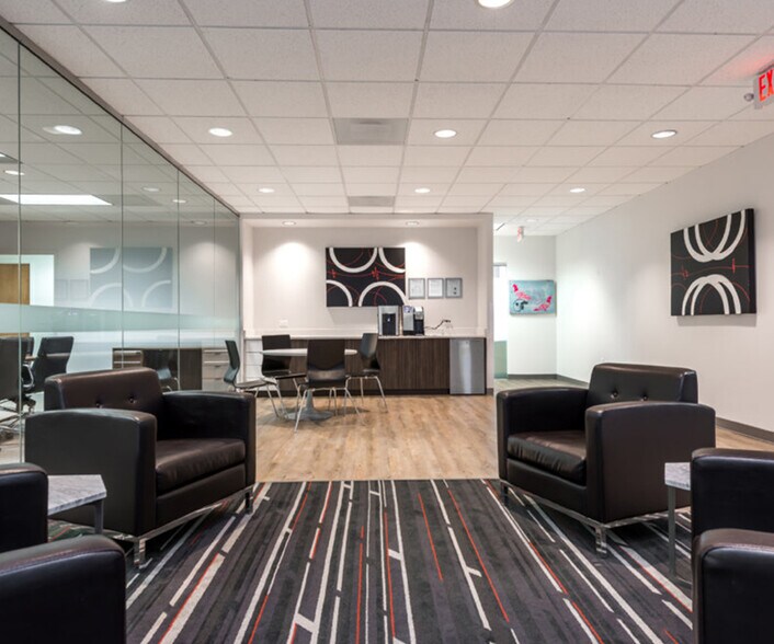 2295 Parklake Dr NE, Atlanta, GA à louer - Photo du bâtiment - Image 3 de 5