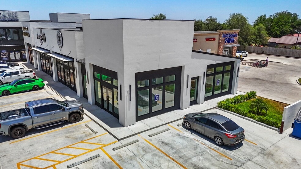 4414 S Raul Longoria Rd, Edinburg, TX for lease - Building Photo - Image 2 of 23