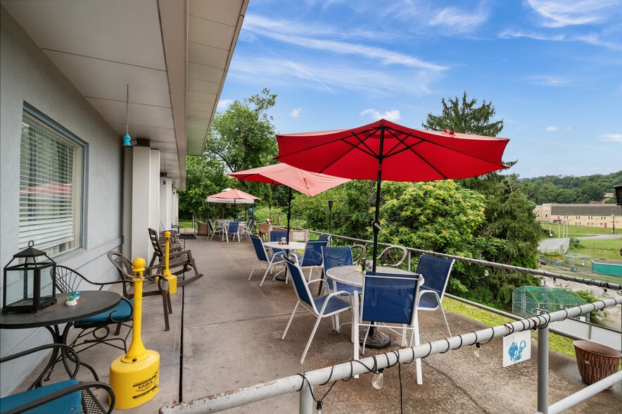 123 Hamilton Ave, Turtle Creek, PA à vendre - Photo du bâtiment - Image 2 de 28