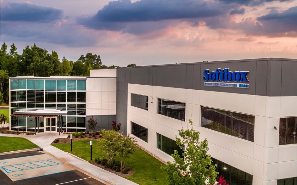 400 Park Commerce Rd, Greenville, SC à louer - Photo du bâtiment - Image 2 de 7