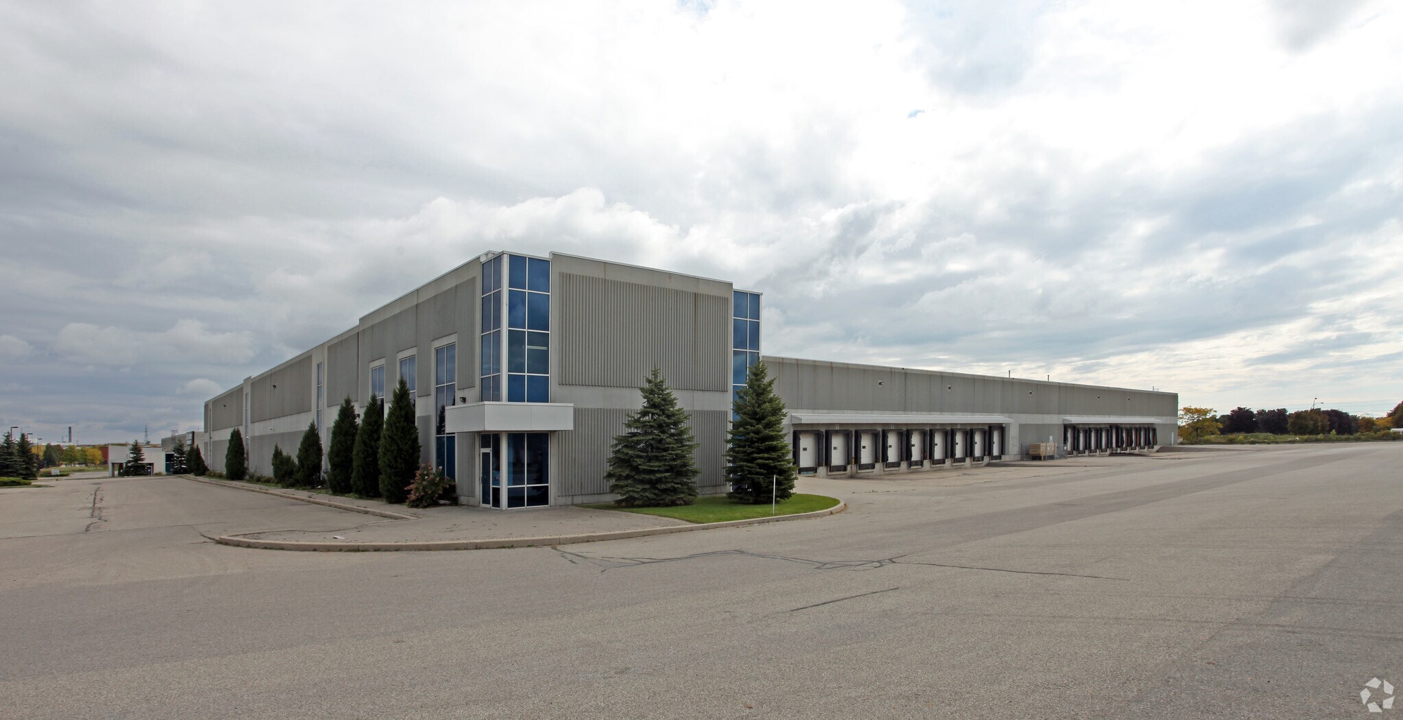 1635 Tricont Ave, Whitby, ON à vendre Photo principale- Image 1 de 1