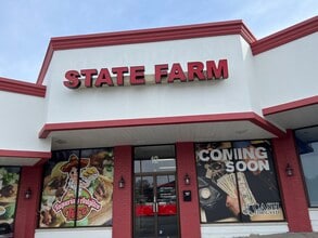 22W535 Butterfield Rd, Glen Ellyn, IL à louer Photo intérieure- Image 2 de 2