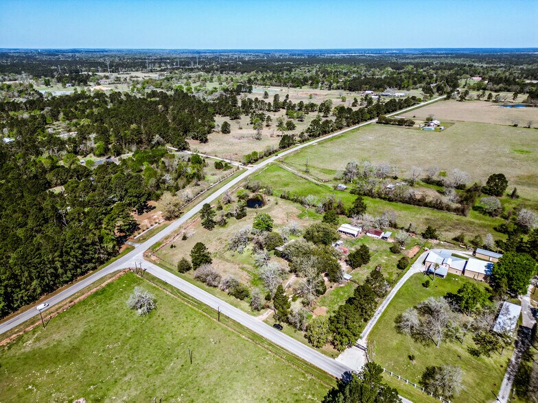 25790 Lakeside Dr, Hockley, TX à vendre - Photo du bâtiment - Image 2 de 36