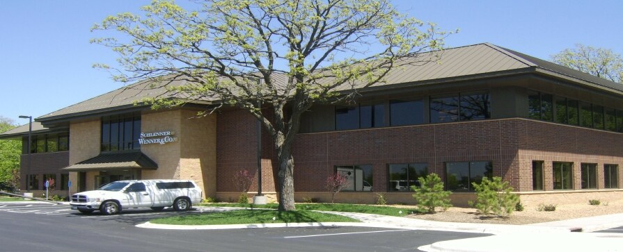 630 Roosevelt Rd, Saint Cloud, MN à vendre - Photo du bâtiment - Image 3 de 18