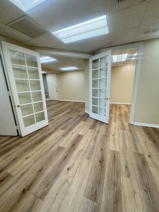 Plus de détails pour 1101 Dove St, Newport Beach, CA - Bureau à louer