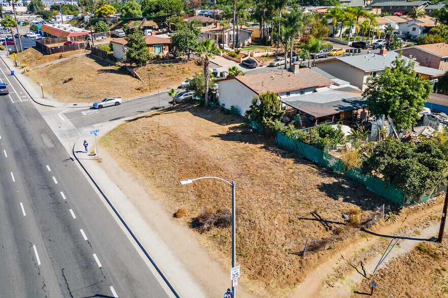 102 Buna Pl, Vista, CA à vendre - Photo du bâtiment - Image 1 de 5