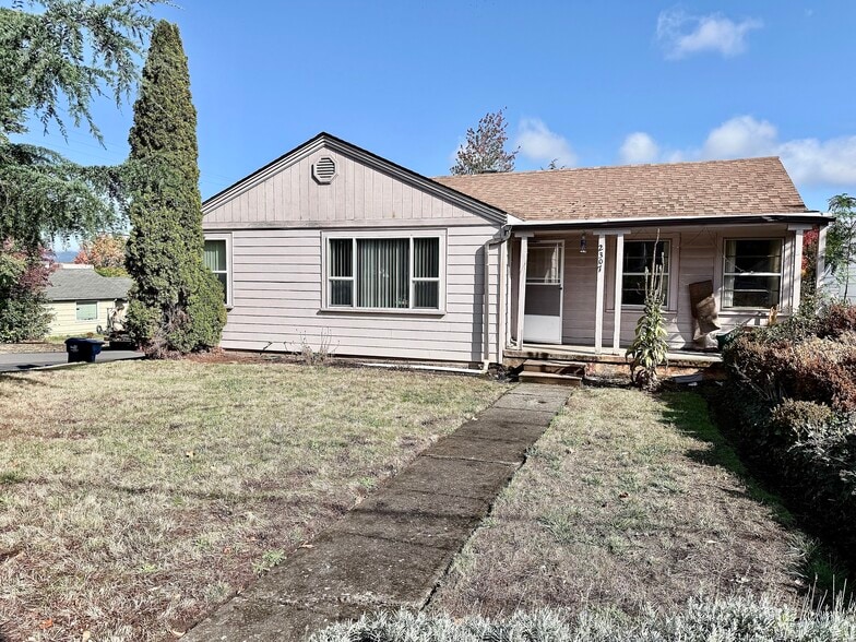 2301 Willamette St, Eugene, OR for sale - Building Photo - Image 3 of 15