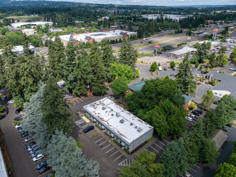 30470 SW Parkway Ave, Wilsonville, OR à louer - Photo du bâtiment - Image 3 de 8