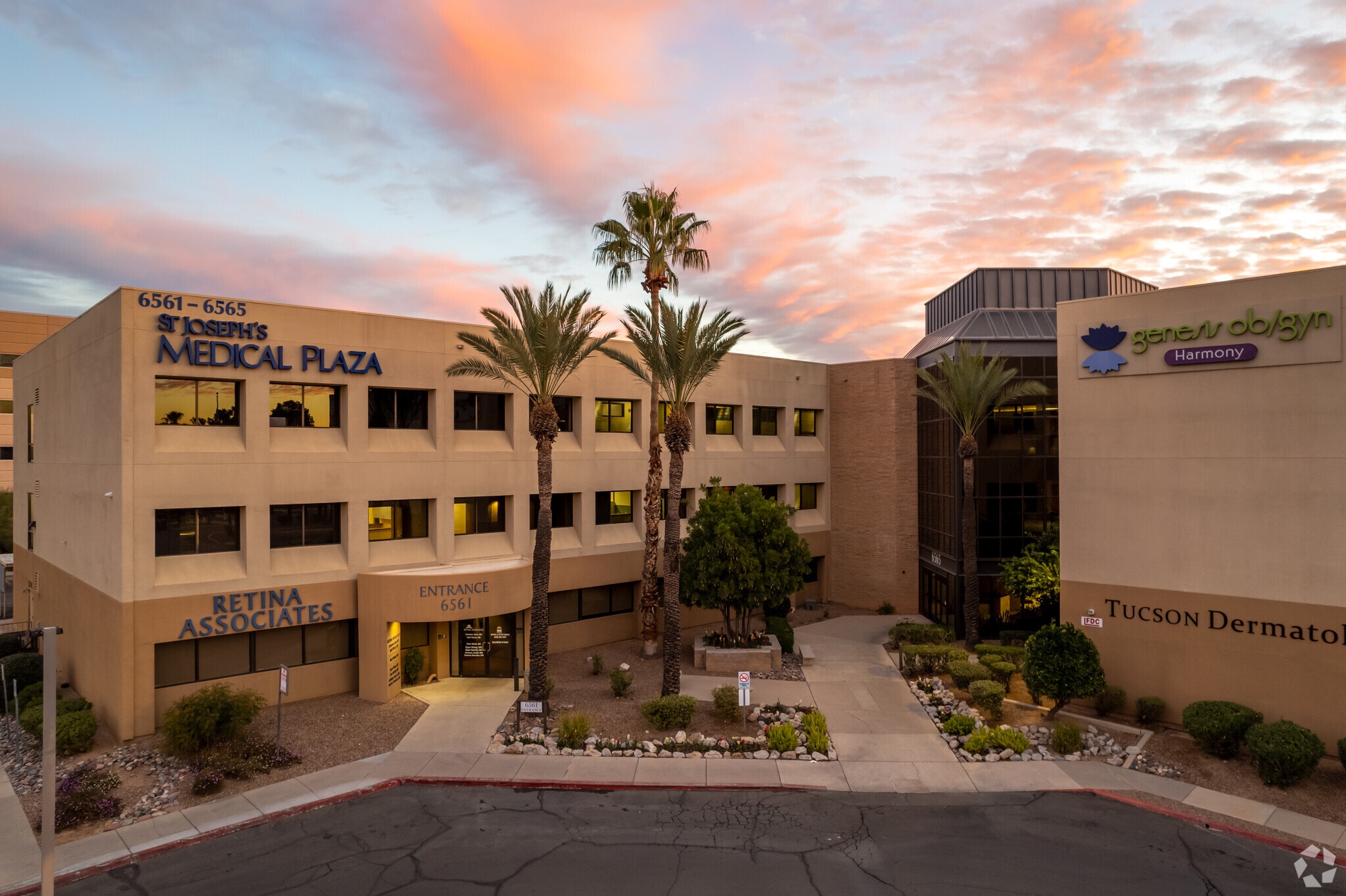 6565 E Carondelet Dr, Tucson, AZ for lease Primary Photo- Image 1 of 10