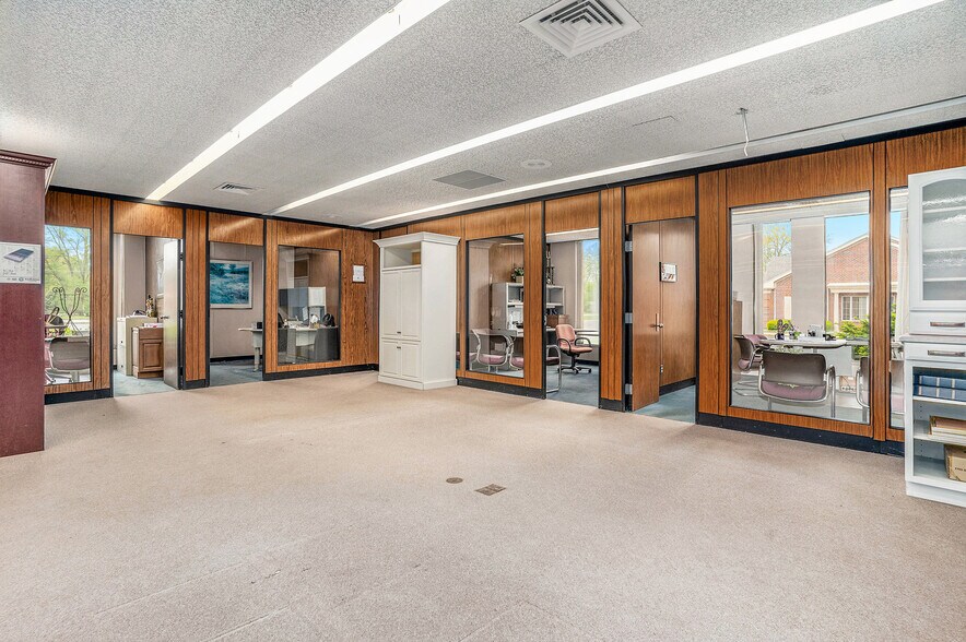 392 136th Ave, Holland, MI à vendre - Photo intérieure - Image 3 de 7