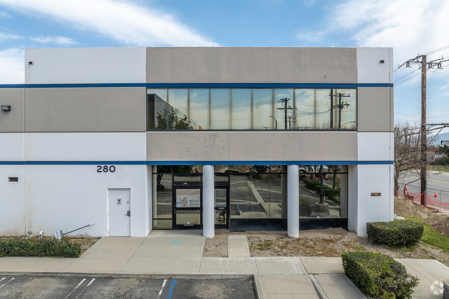 280 W Valley Blvd, Rialto, CA for lease - Building Photo - Image 2 of 7