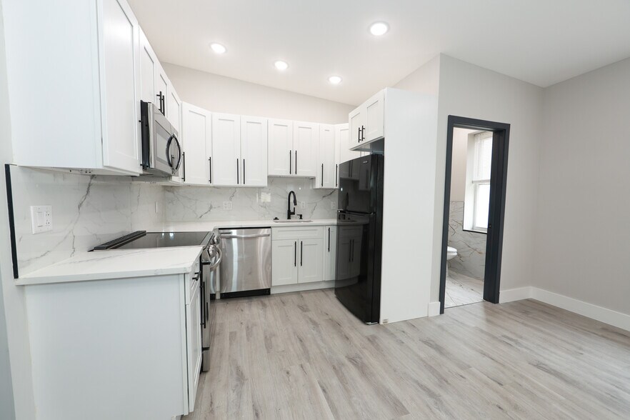 3567 Kensington Ave, Philadelphia, PA for sale - Building Photo - Image 3 of 29