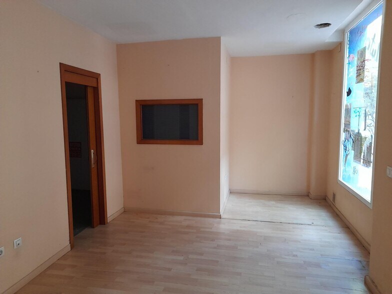 Retail in Cáceres, Cáceres for sale - Building Photo - Image 1 of 6