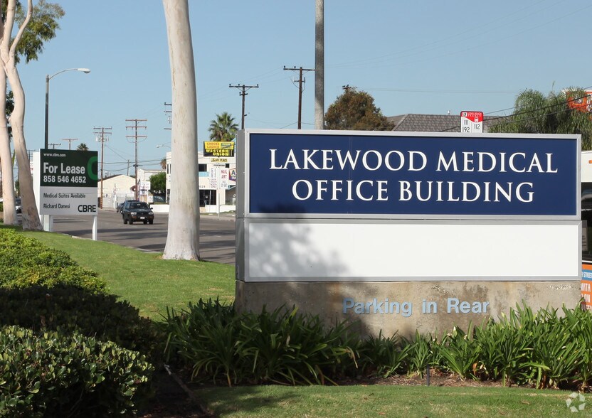 3300 E South St, Lakewood, CA à louer - Photo du bâtiment - Image 3 de 4