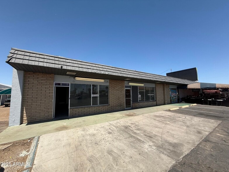 5138 W Camelback Rd, Glendale, AZ for lease - Building Photo - Image 3 of 10