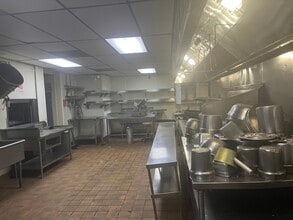 10630 New Church Rd, Dallas, TX à vendre Photo du bâtiment- Image 2 de 3