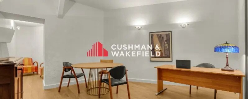 Office in Toulouse for lease - Interior Photo - Image 3 of 11