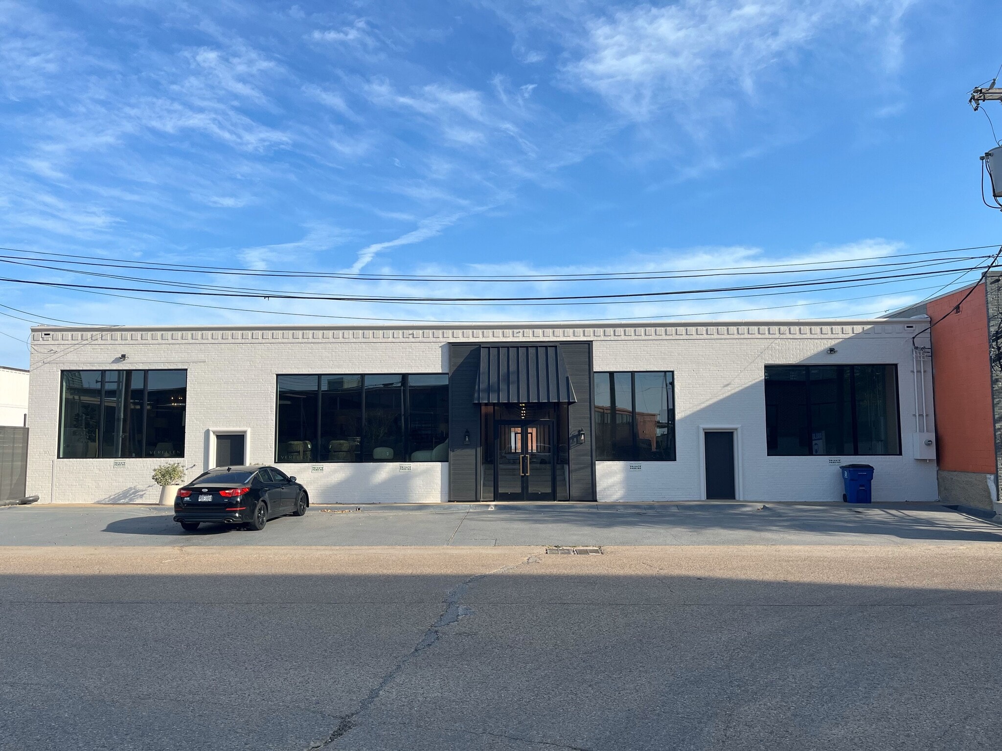 150 Glass St, Dallas, TX for lease Primary Photo- Image 1 of 2