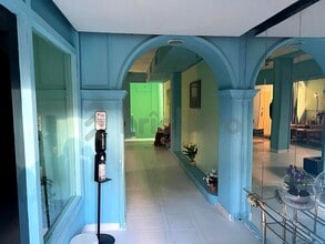 Retail in Madrid, Madrid for lease Interior Photo- Image 1 of 7