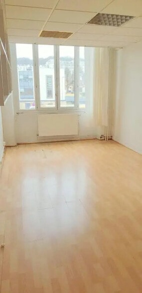 49 Rue Lamartine, Versailles à louer - Photo intérieure - Image 2 de 4