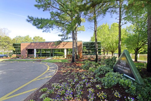 5040 Corporate Woods Dr, Virginia Beach, VA à louer Photo du bâtiment- Image 1 de 6