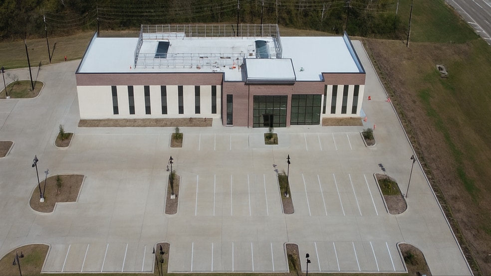 8102 Highway 6, Missouri City, TX for lease - Building Photo - Image 3 of 8