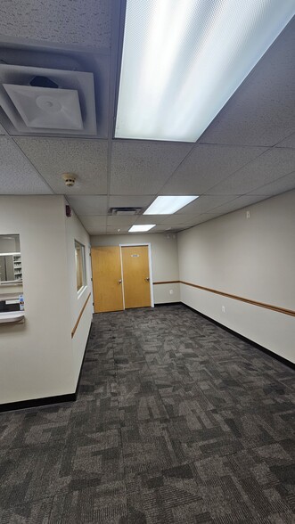 7131 Rising Sun Ave, Philadelphia, PA for lease - Building Photo - Image 2 of 64