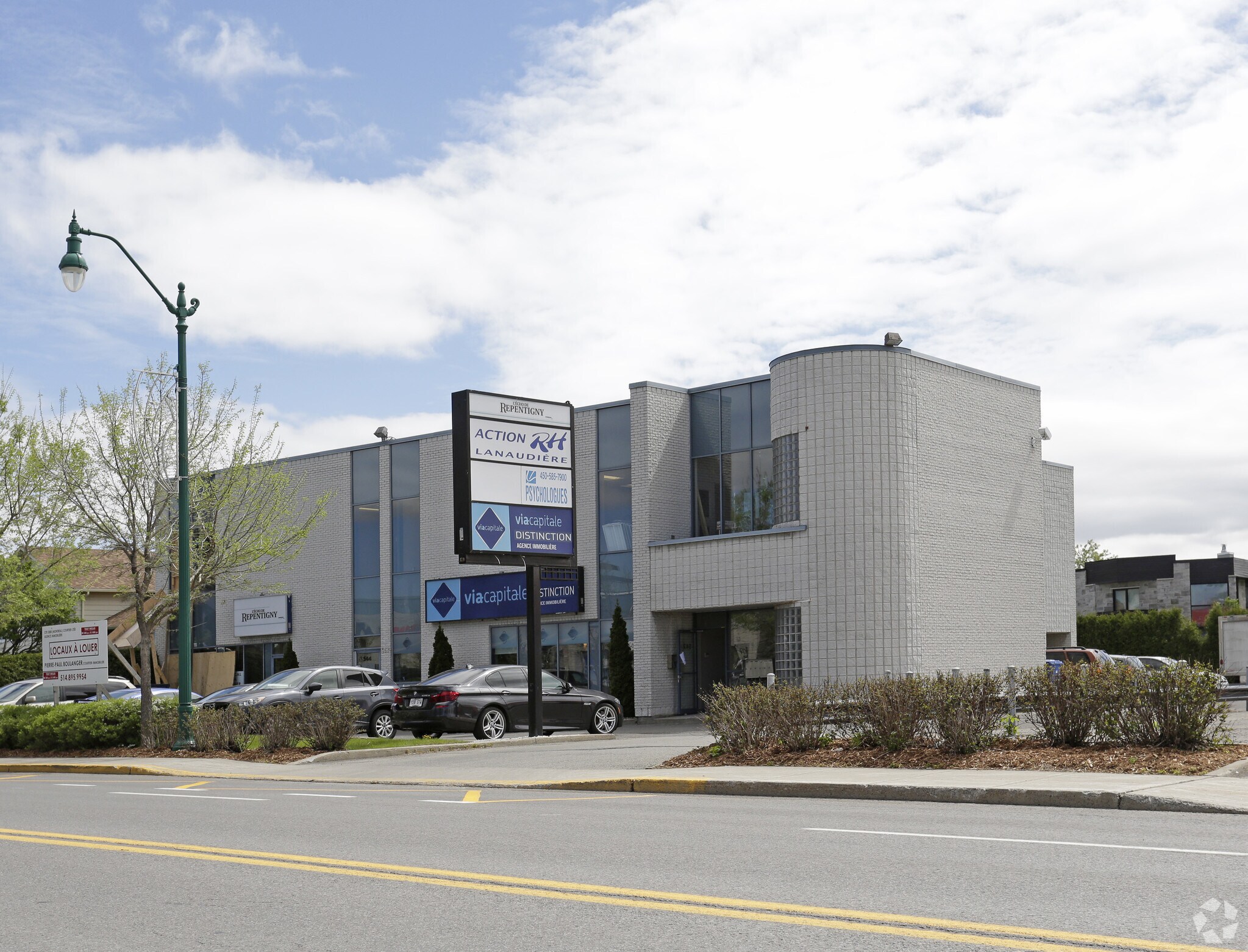 542-544 Rue Notre-Dame, Repentigny, QC for sale Primary Photo- Image 1 of 1