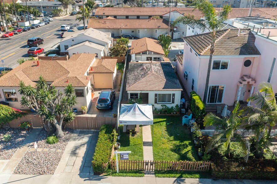 721 Law St, San Diego, CA à vendre - Photo du bâtiment - Image 3 de 29