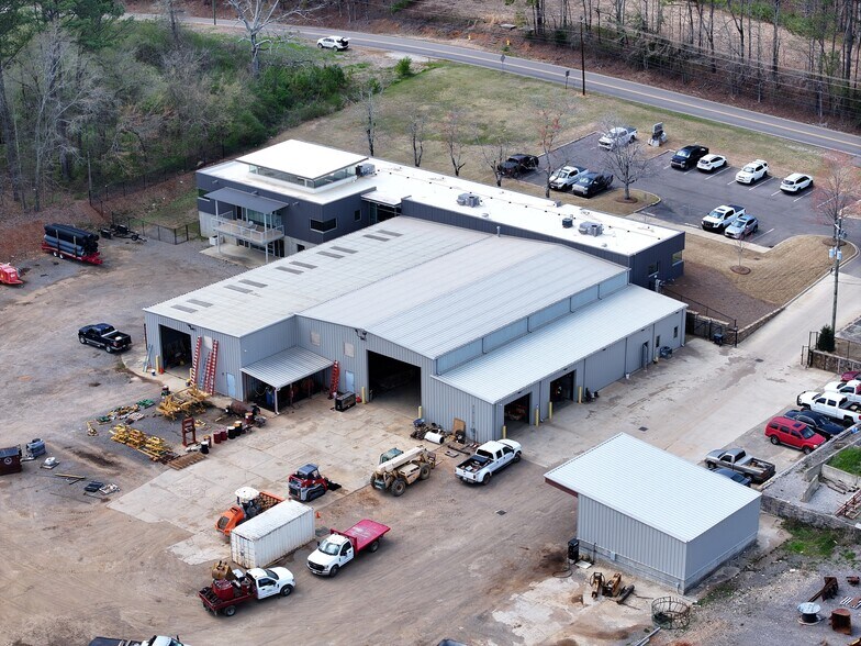 2511 Ruffner Rd, Birmingham, AL à vendre - Photo du bâtiment - Image 3 de 19