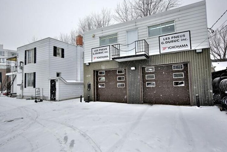 1675 Rue Saint-Georges, Longueuil, QC for sale Primary Photo- Image 1 of 1