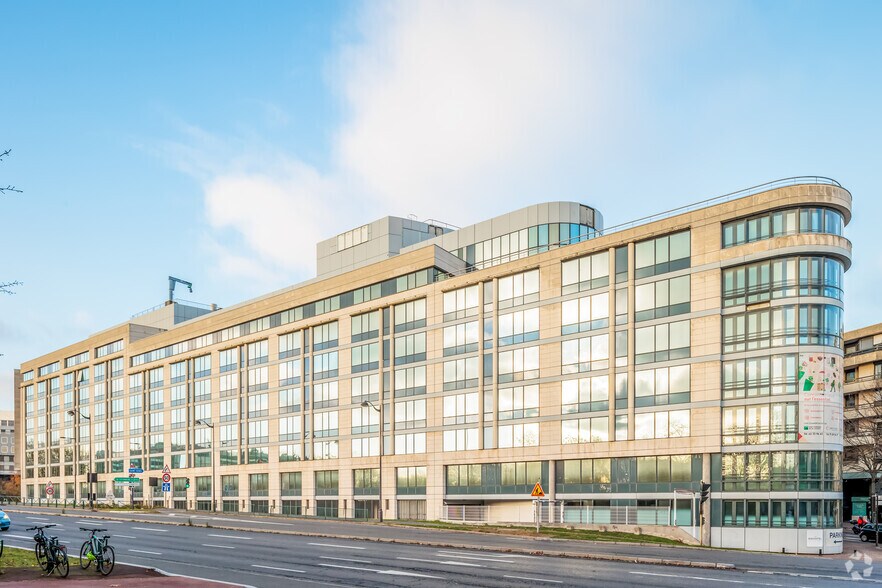 1-21 Avenue Edouard Belin, Rueil-Malmaison for lease - Primary Photo - Image 1 of 6