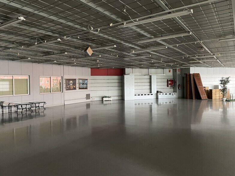 Retail in Terrassa, Barcelona for sale - Interior Photo - Image 3 of 5