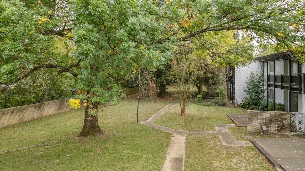 3701-3743 Wesley Dr, Montgomery, AL à vendre - Photo du bâtiment - Image 3 de 32