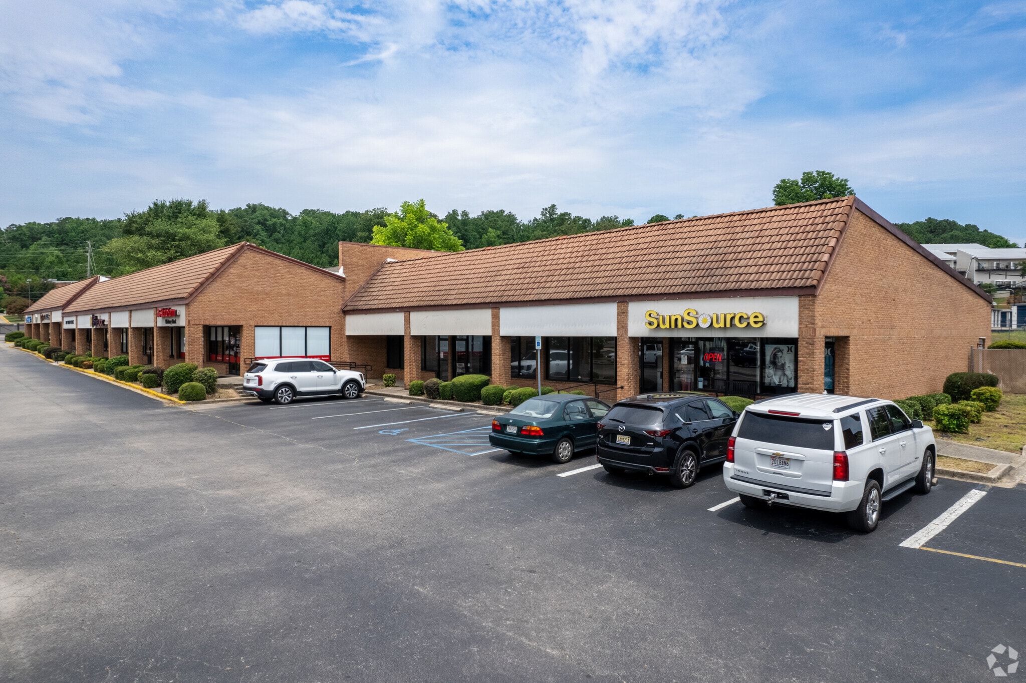 1506-1524 Montclair Rd, Irondale, AL for lease Primary Photo- Image 1 of 8