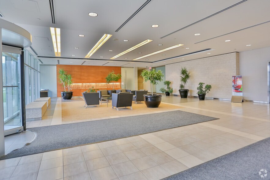 4954 Richard Rd SW, Calgary, AB à louer - Hall d’entrée - Image 3 de 11