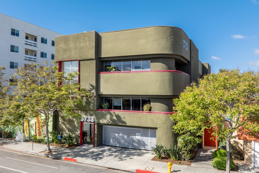 3733 Motor Ave, Los Angeles, CA for lease - Building Photo - Image 1 of 24