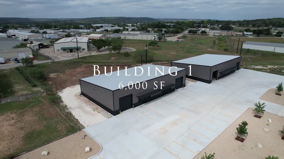 606 Mill Run, Kerrville, TX for lease - Commercial Listing Video - Image 3 of 47