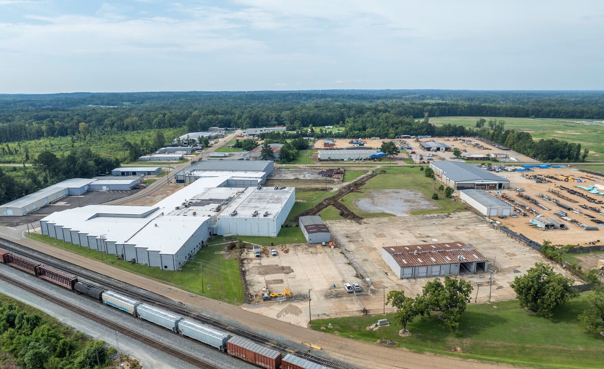 191 Industrial Park Rd, Pearl, MS for lease Primary Photo- Image 1 of 5
