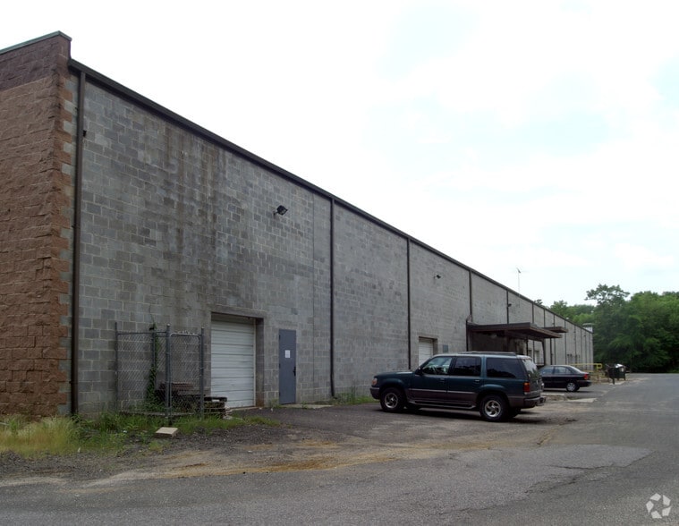 712 Ginesi Dr, Morganville, NJ for lease - Other - Image 2 of 7