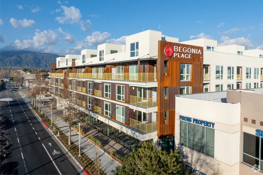 5570 Rosemead Blvd, Temple City, CA à louer - Photo principale - Image 1 de 101