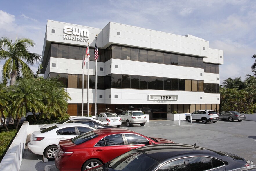 1700 E Las Olas Blvd, Fort Lauderdale, FL à louer - Photo du bâtiment - Image 2 de 9
