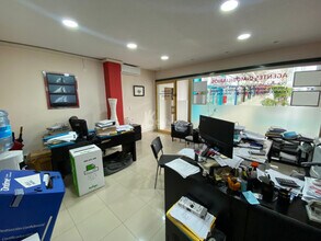 Calle Comunidad de Madrid, 41, Las Rozas de Madrid, Madrid for lease Interior Photo- Image 2 of 5