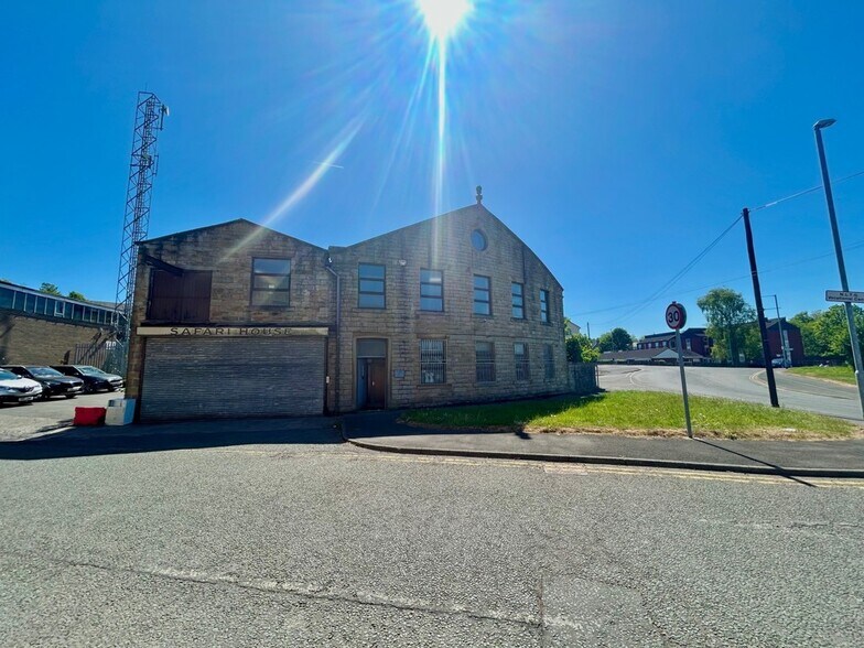 Grange Ln, Accrington for lease - Building Photo - Image 2 of 4