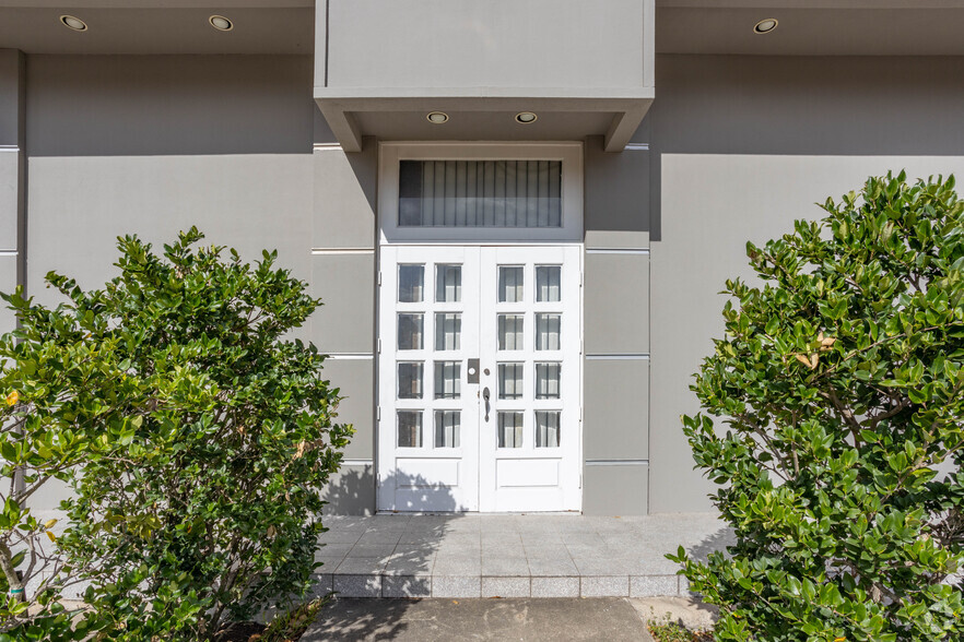 5525 Westheimer Rd, Houston, TX for lease - Building Photo - Image 3 of 12