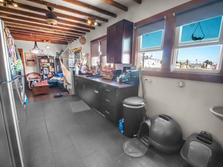 1944 E 4th St, Long Beach, CA for sale - Building Photo - Image 3 of 30